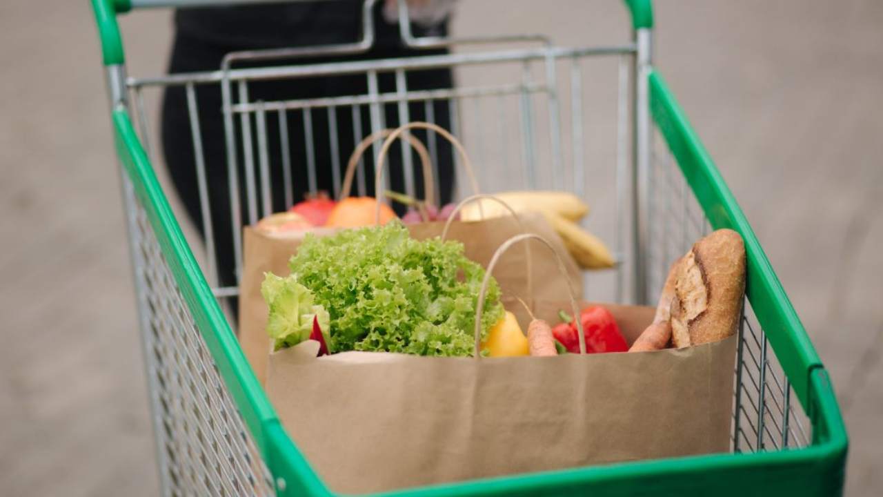 Approvata l'ora della spesa