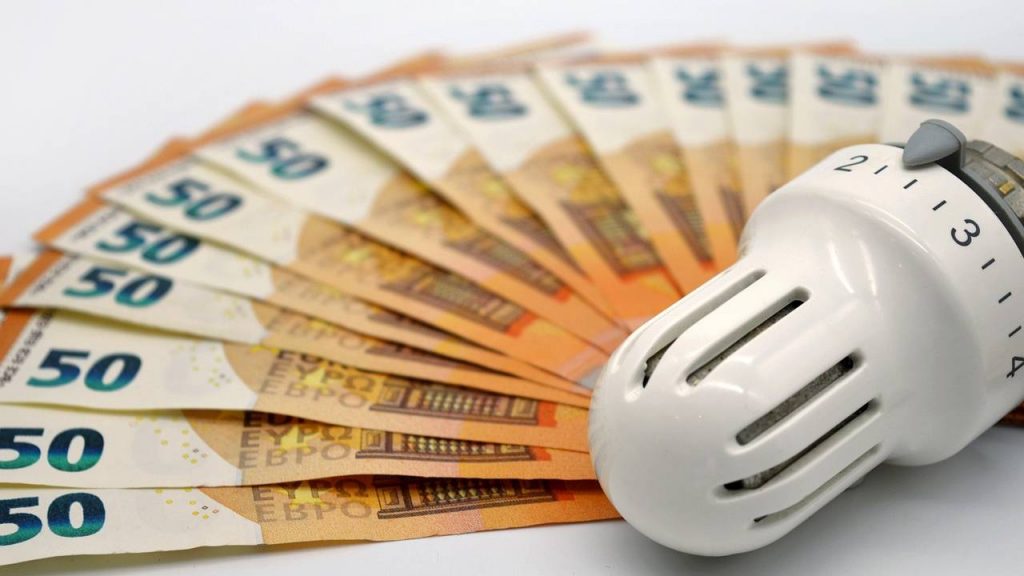 600 euro per le bollette